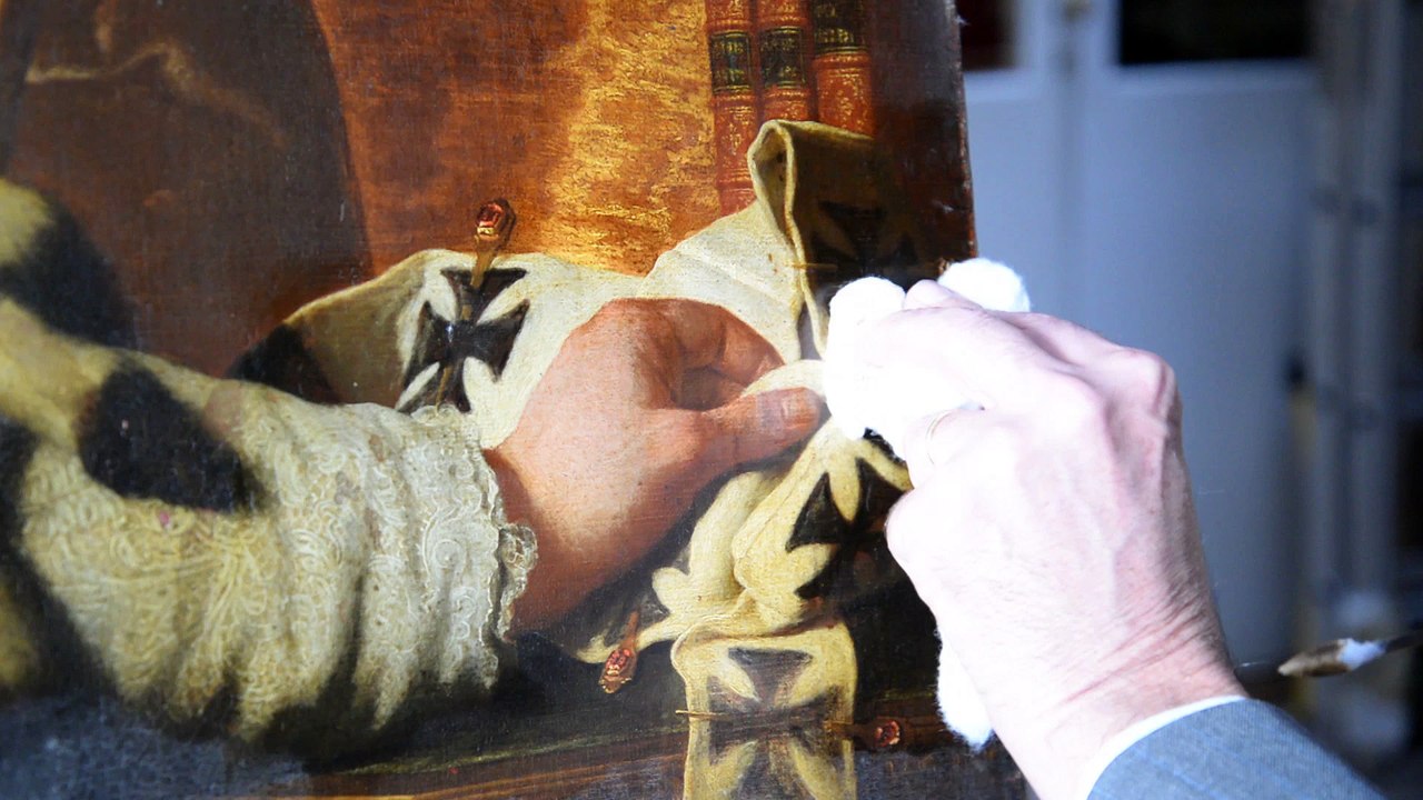 Nettoyage d'un tableau de Hyacinthe RIGAUD, Portrait d'Henri Oswald de La Tour d'Auvergne