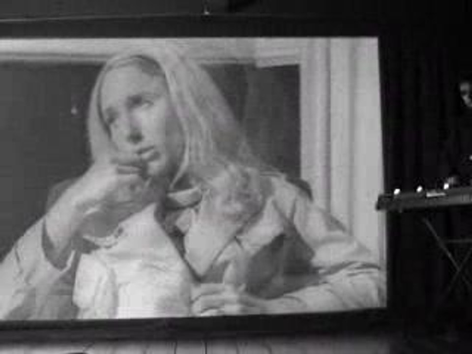 Anti Trust - Hand in Hand