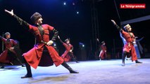 Guingamp. Saint-Loup : Les danseurs de Balkaria embarquent le public