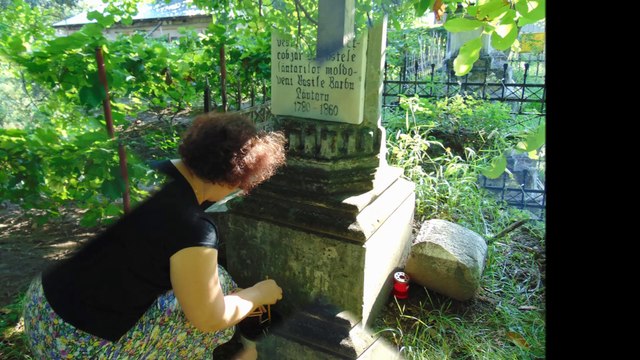 Mormântul Vestitului Cobzar, Barbu Lautaru, de la biserica Zlataust-Iași