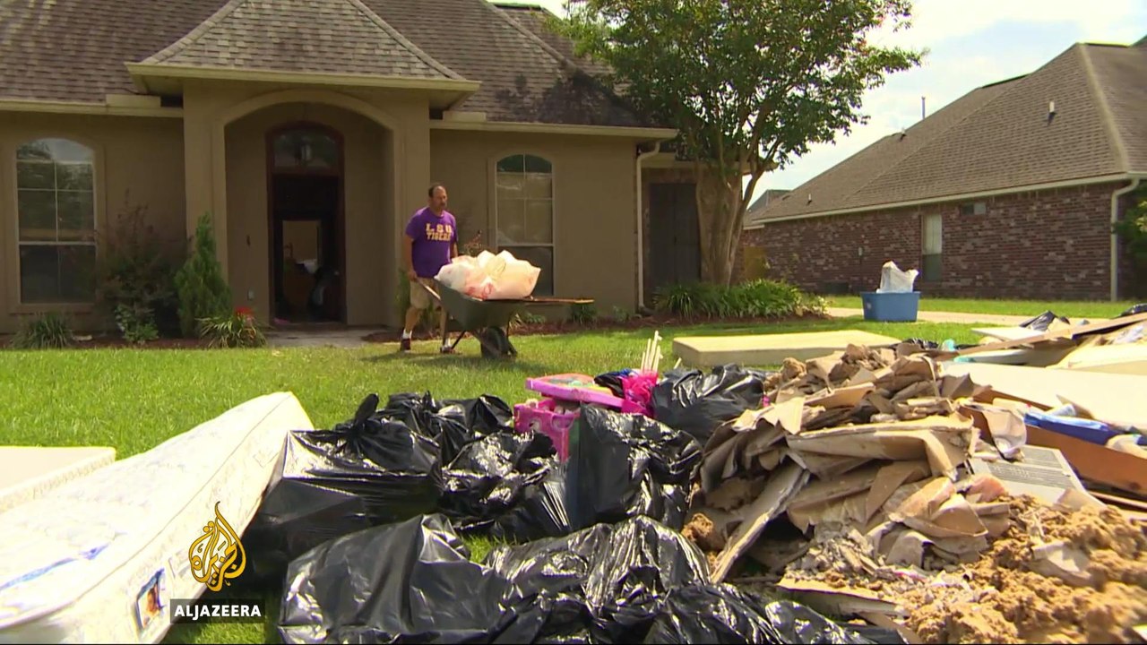 Deadly floods leave thousands homeless in Louisiana