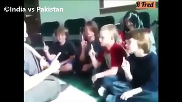 Muzułmanin namawia dzieci żeby nie chodziły do szkoły tylko poszli do meczetu