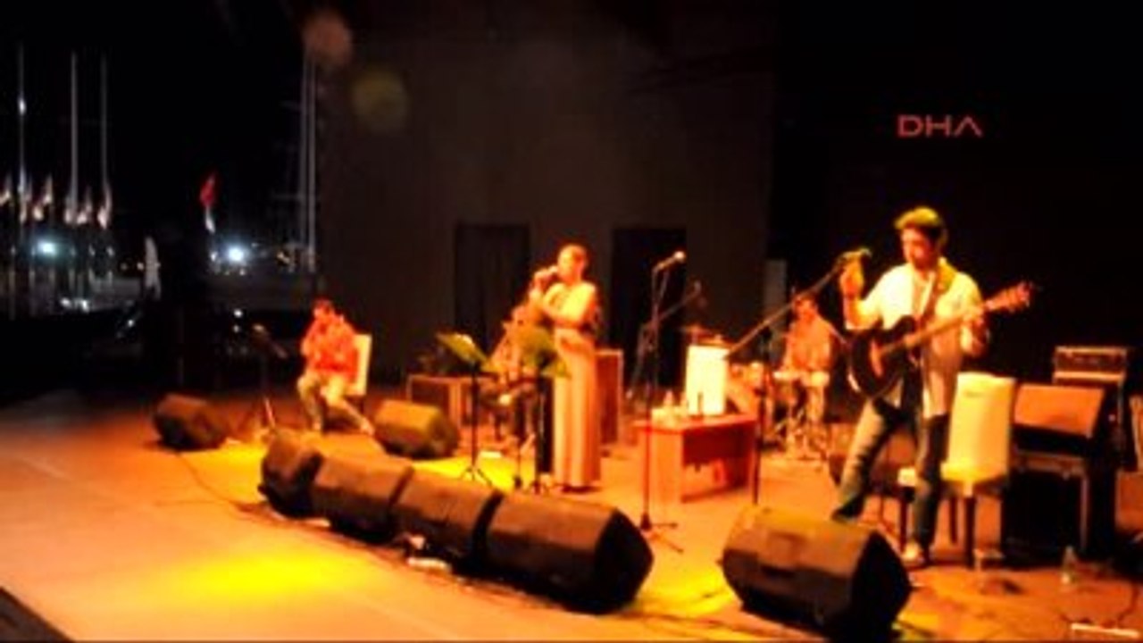 Bodrum Birsen Tezer, Bodrum'da Konser Verdi