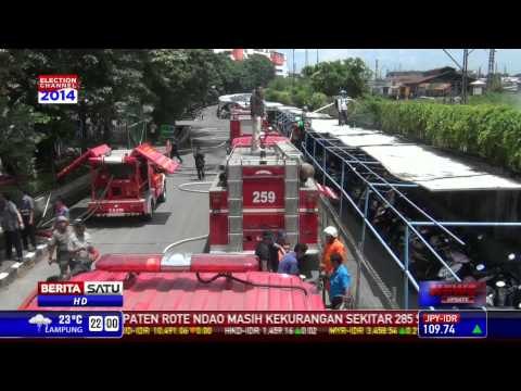 Belasan Bangunan Liar di Pademangan Ludes Terbakar