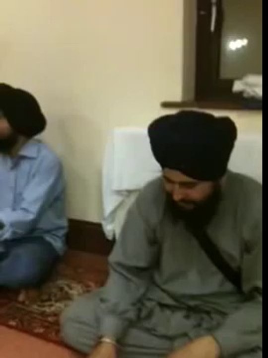 Munda Sada Uk Chaleya - Funny Punjabi Poem By Sukhwinder Singh Rataul.. xP