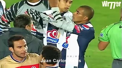 Top 10 Outfield Players As Goalkeepers!