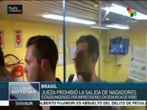 Brasil prohíbe salir del país a dos nadadores estadounidenses
