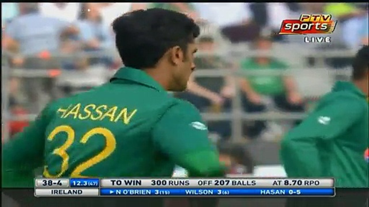 Fans were chanting Amir we need one selfie