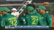 Imad Wasim Takes 3 Wickets on Four Balls