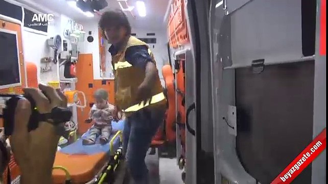 Enkazdan kurtarılan Suriyeli çocuğun insanlığı utandıran görüntüsü