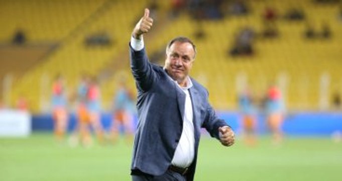 Dick Advocaat: Van Persie Fiziksel Anlamda %100 Durumda Değil