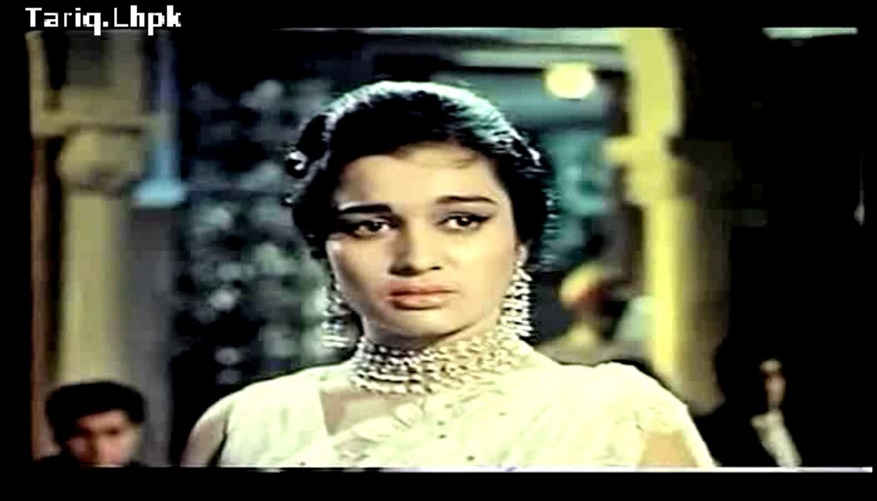 Bhari duniya mein akhar dil ko sanjane kahan jayen muhabbat ho gai jinko woh parwaane kahan jayen=1966