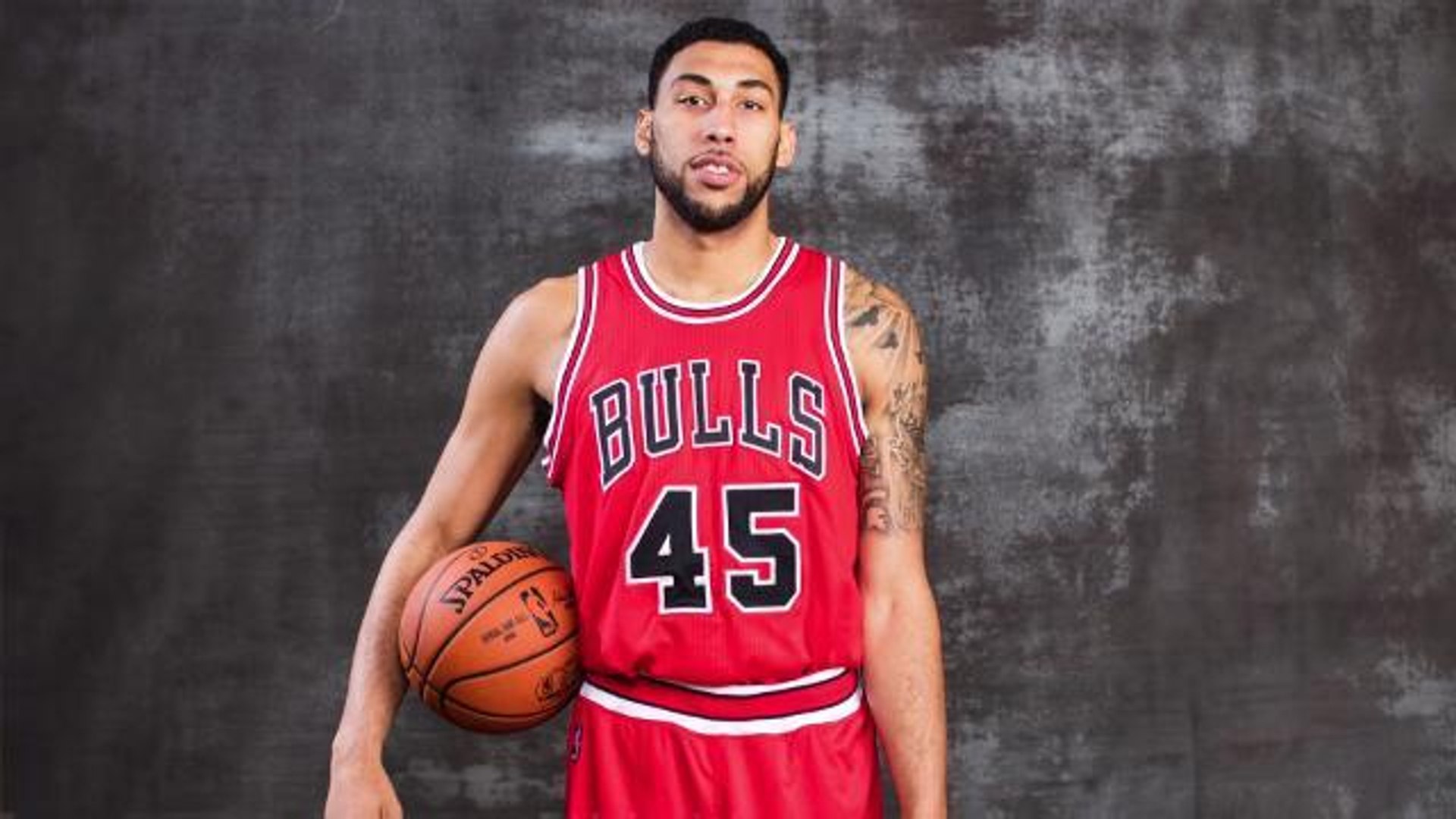 Chicago Bulls rookie to wear Michael Jordan's jersey number - video  Dailymotion