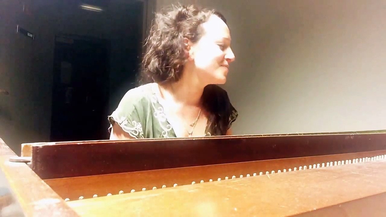 Sorana - Tori Amos' 'Caught A Lite Sneeze' on harpsichord