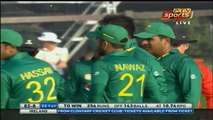 Imad Wasim Takes 3 Wickets on Four Balls – Amazing Bowling