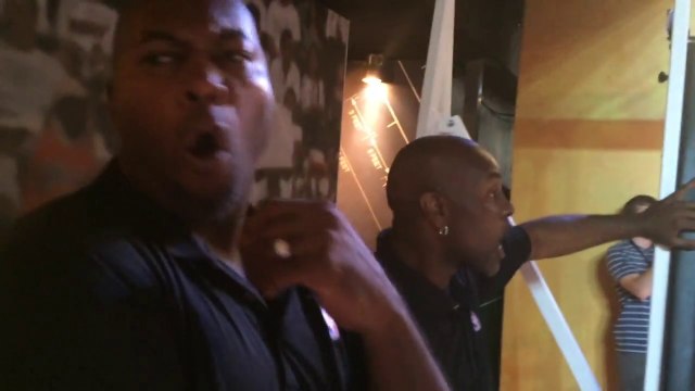 Glen Rice hallucine en voyant Jordan Kilganon dunker par-dessus deux personnes