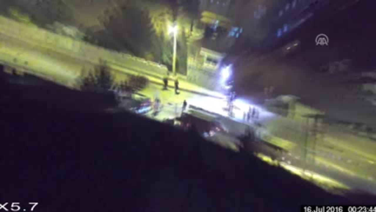 Fetö'nün Darbe Girişimi Gecesinin Yeni Görüntüleri - Çakırsöğüt Jandarma Komando Tugay Komutanı...