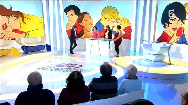 Tex gêné par une candidate dans Les z'amours - Regardez