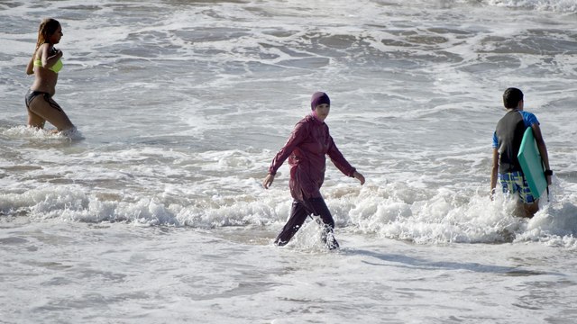 Burkini : le CCIF et la LDH contre les arrêtés municipaux