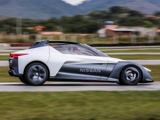 Le Nissan BladeGlider sur circuit