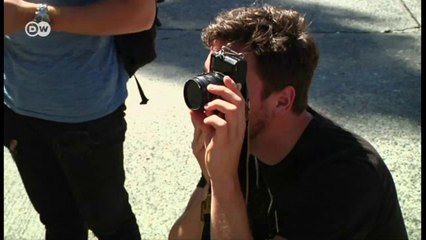 Çıplak Trump'a ilgi büyük