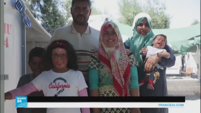 مخيمات اللاجئين في اليونان تعج بالراغبين في الوصول إلى أوروبا