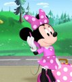 minnie and his friends Meet & greet Disneyland Paris swing into spring 2016. _)