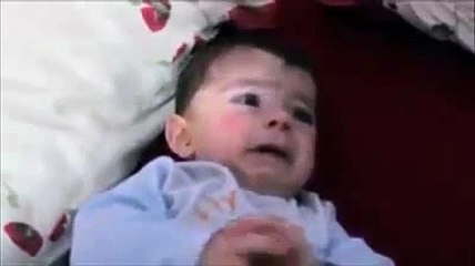 Baby-cry-when-hearing-the-songs-and-rejoicing-when-hearing the-quran