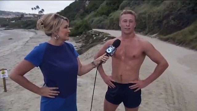 Journalist falls for the young interviewed