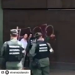 Momento en el que GNB agredió a la mamá de Leopoldo López