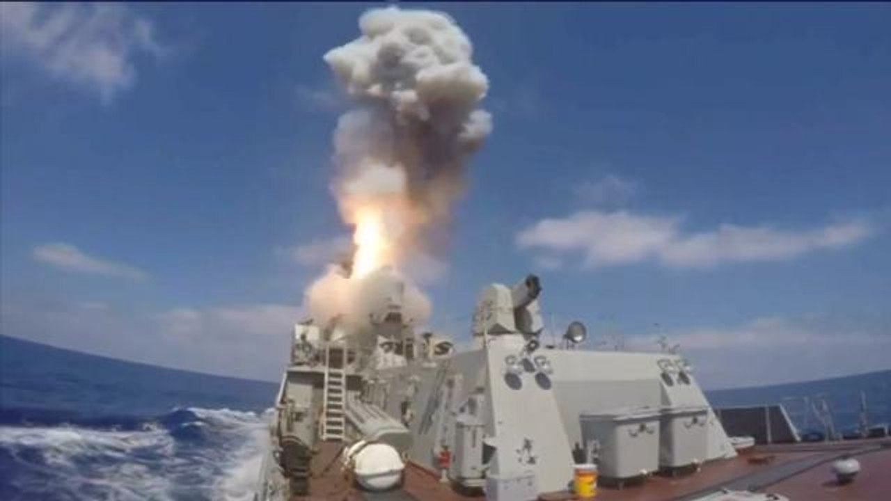Rússia lança três mísseis do Mediterrâneo contra jihadistas na Síria