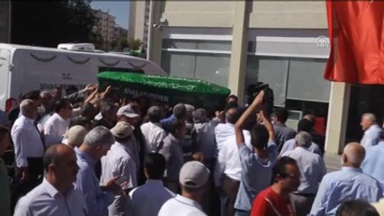 Eski Sivas Belediye Başkanı Seçilmiş Son Yolculuğuna Uğurlandı