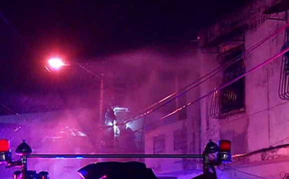 Incendio consumió los enseres de una vivienda en Guayaquil