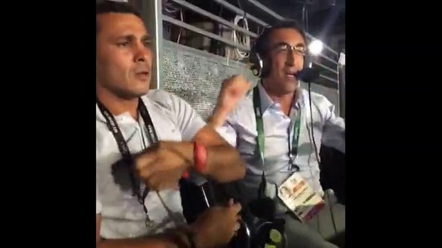 Explosion de joie de Brahim Asloum après le titre d'Estelle Mossely