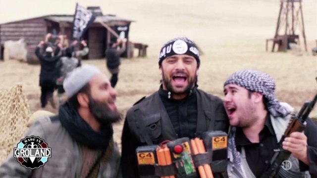 Zapping Télé du 19 août 2016 - Des tubes explosifs qui donnent envie de faire le Djihad par Groland