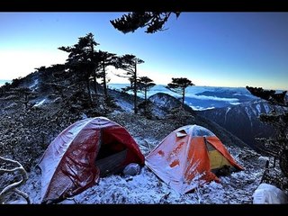 Photographer captures Burma's frozen north