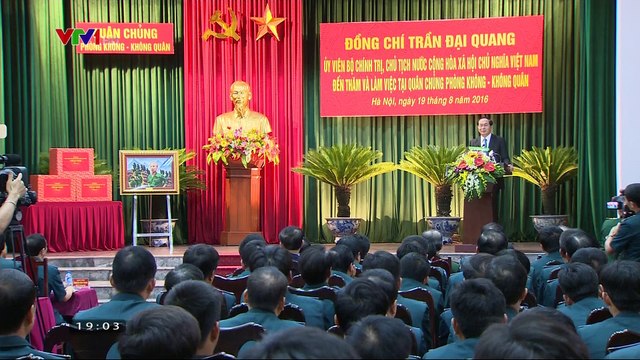 Chủ tịch nước Trần Đại Quang thăm quân chủng Phòng không - Không quân