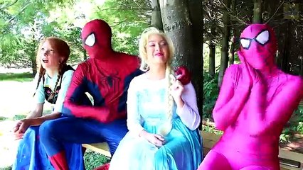 Frozen Elsa Bitten by VAMPIRE! w_ Spiderman Hulk Joker Pink Spidergirl Mini elsa Toys! Superhero Fun - YouTube