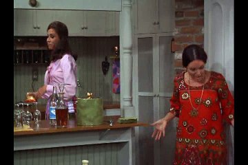 Mary Tyler Moore Show - 01x02 - Today I Am A Maam