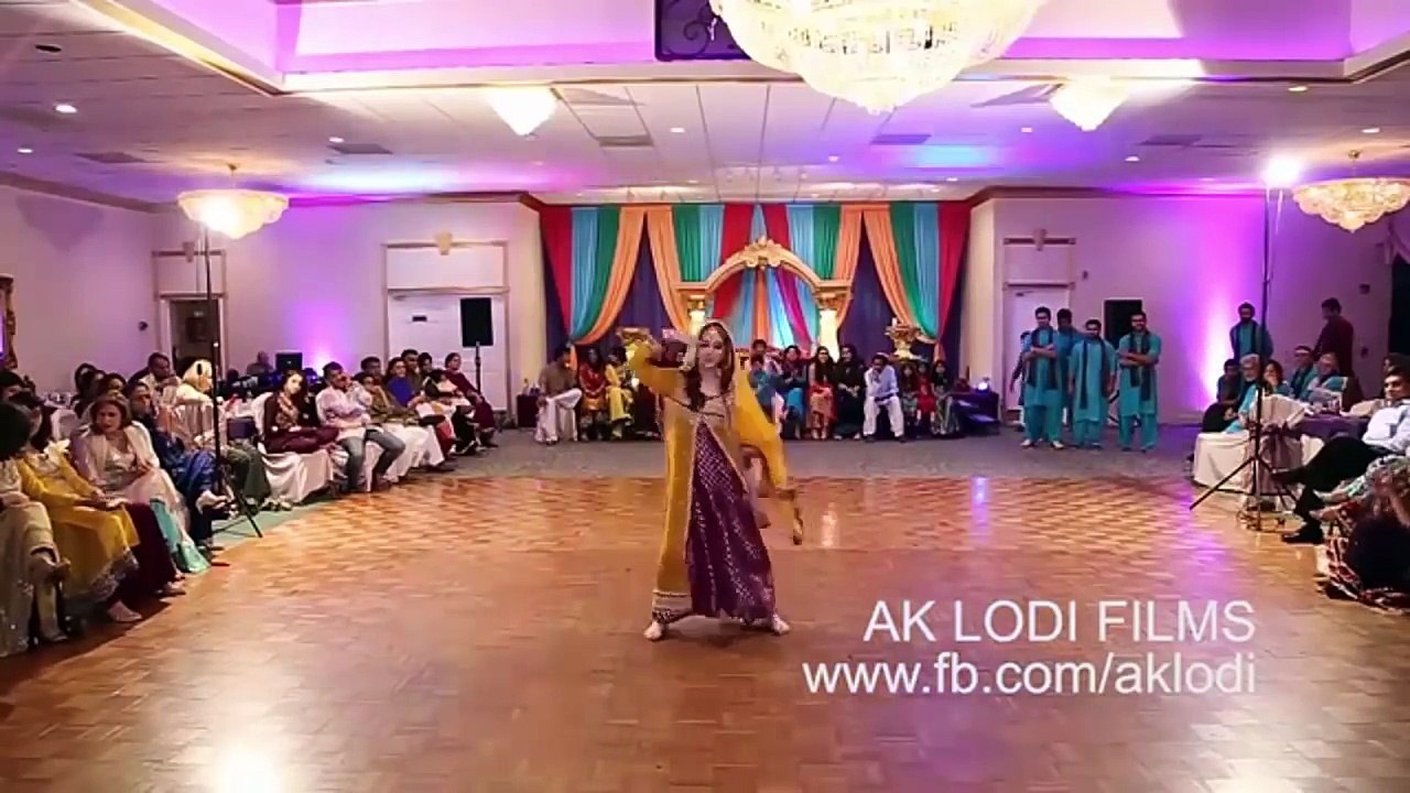 New Mehndi Dance On baby Doll song new wedding 2016