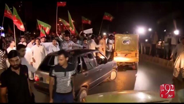 KHI: PTI workers protest at Shahrah-e-Faisal 28-10-2016 - 92NewsHD