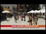 SEZONI, SIGURIMET TREFISHOJNË FITIMET TURISTËT SIGUROJNË MAKINAT, SHQIPTARËT SHËNDETIN NË UDHËTIM