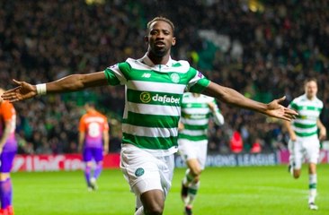 Moussa Dembélé marche sur l'eau en Écosse !