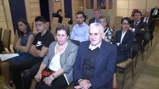 AMBASADORI LU MESAZH TE FORTE DREJTESISE, “MBAROI KOHA E GJYKATESVE DHE PROKUROREVE TE KORRUPTUAR” L