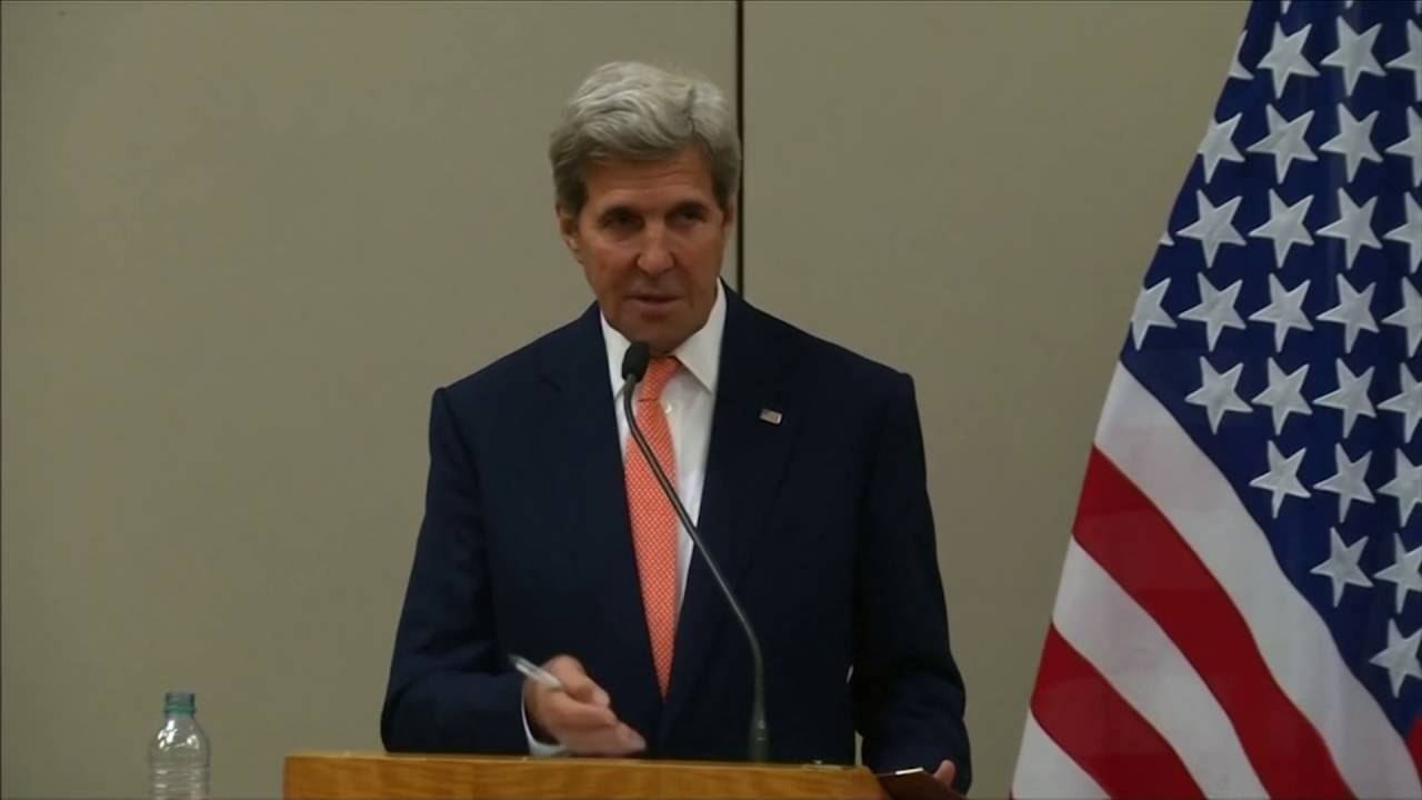 RIKTHEHEN BISEDIMET KERRY LAVROV PER SIRINE POR LUFTA E FTOHTE RUSI SHBA VAZHDON LAJM