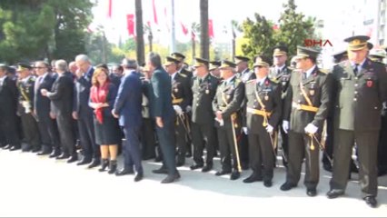 Denizli Ata'ya Çelenk Sundular