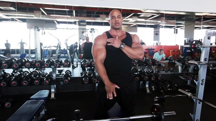 Biceps workout with VIctor Martinez
