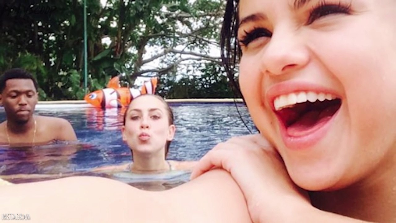 Justin Bieber Paying for Selena Gomezs Rehab?!