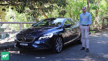 2017 Volvo V40 Review