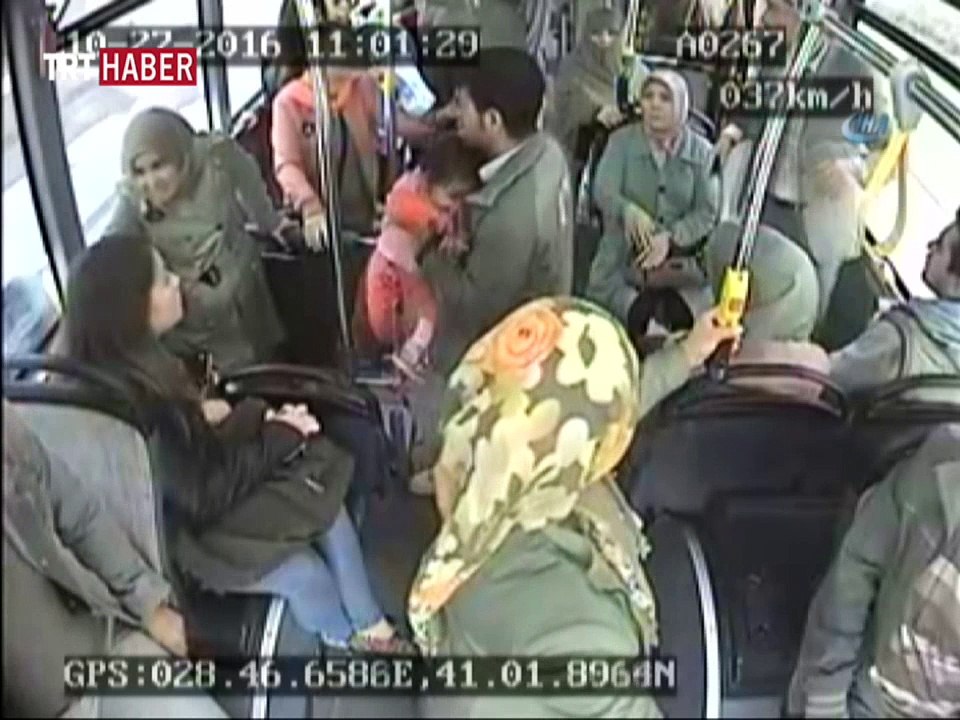 Otobüste "doğum anı"